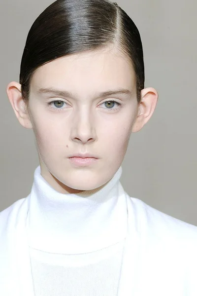Look 12